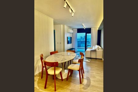 9_photo/94dce471c1.eb7ee1c62e8591fd-ATLAS-2a4b9c33-9449-4cbd-b810-29d056dbfa7d.jpg de apartamento para alugar com 2 quartos, 66m² em Centro, Curitiba