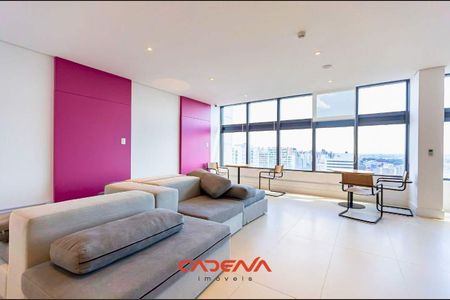 10_photo/94dce471c1.eb7ee1c62e8591fd-ATLAS-4ef62288-bc4e-4721-a5a3-d336b5e5aed4.jpg de apartamento à venda com 1 quarto, 34m² em Centro, Curitiba