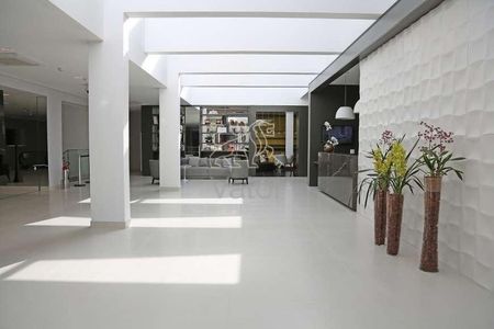 12_photo/94dce471c1.eb7ee1c62e8591fd-ATLAS-e8618944-50aa-430d-a7fb-1abaeccbec8b.jpg de apartamento à venda com 1 quarto, 38m² em Centro, Curitiba