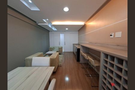 34_photo/94dce471c3.4cecb3db1a9d26dc-ATLAS-96aeaa8f-dd91-47e3-a0eb-c0e114681d4f.jpg de apartamento à venda com 1 quarto, 26m² em Centro, Curitiba