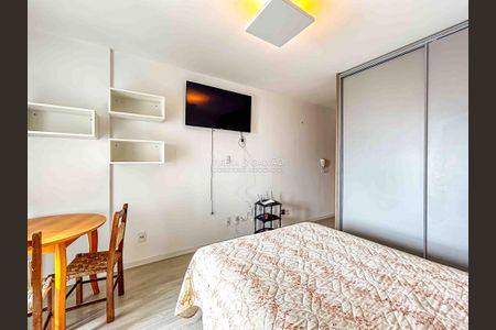 4_photo/94dce471c3.81c488c884db3593-ATLAS-1c2af5ac-e2a8-4b70-82dc-c9eb525b3ff0.jpg de apartamento à venda com 1 quarto, 25m² em Centro, Curitiba