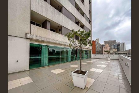 8_photo/94dce471c3.81c488c884db3593-ATLAS-3c767ae7-00a1-48f0-94a8-cbf1bd757c5e.jpg de apartamento à venda com 1 quarto, 25m² em Centro, Curitiba