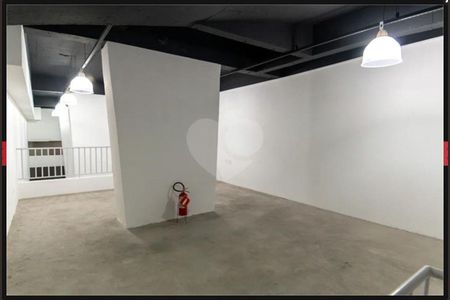 3_photo/94dce471df.b63fb19834d8465e-ATLAS-34d159bc-ec15-434f-b862-d3b7e614d31b.jpg de apartamento à venda com 1 quarto, 153m² em Centro, Curitiba