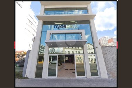 8_photo/94dce471df.b63fb19834d8465e-ATLAS-6d0310d2-1237-4d14-bb2f-bb42335853a8.jpg de apartamento à venda com 1 quarto, 153m² em Centro, Curitiba