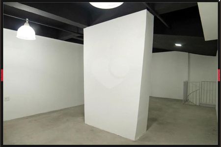 10_photo/94dce471df.b63fb19834d8465e-ATLAS-94d30c68-ddb2-424a-ac26-e40c98f9e937.jpg de apartamento à venda com 1 quarto, 153m² em Centro, Curitiba