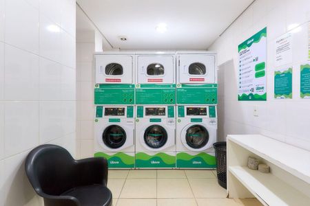 25_photo/94dce471ed.f87c5f63b588f4d4-ATLAS-6b4d6cd4-5c18-4d65-8873-d54a2e766692.jpg de kitnet/studio à venda com 1 quarto, 26m² em Centro, Curitiba