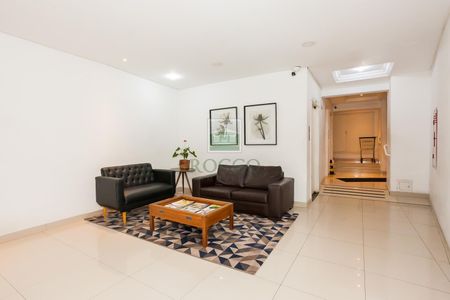 6_photo/94dce4721d.3c2637ef58290670-ATLAS-7522417a-7c87-4704-b8ec-b32e71b2e4ae.jpg de apartamento à venda com 2 quartos, 98m² em Centro, Curitiba