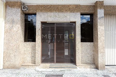 19_photo/94dce4721d.820138fb103a310e-ATLAS-e32df25d-8067-415c-93f3-6b534502c7c6.jpg de apartamento à venda com 3 quartos, 100m² em Centro, Curitiba