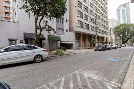 11_photo/94dce4722d.3a2aea9df9e39308-ATLAS-1fc047bf-3853-4bdd-8e01-1b9bab732a5e.jpg de apartamento para alugar com 1 quarto, 46m² em Centro, Curitiba