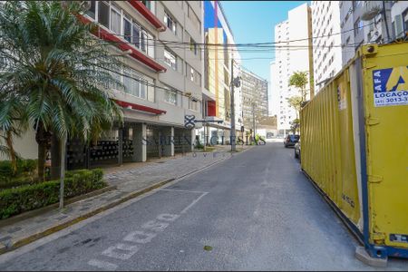 8_photo/94dce47233.273a3b573bc68aae-ATLAS-424f8a76-5ea0-46bd-9381-e47affb2ee27.jpg de apartamento à venda com 3 quartos, 154m² em Centro, Curitiba