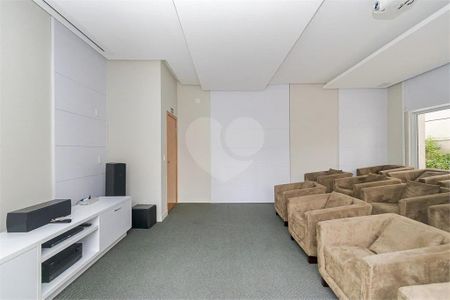 11_photo/94dce4724b.adbb37f92a381176-ATLAS-259ffb49-0d84-4382-84da-9eebf7e922fa.jpg de apartamento à venda com 2 quartos, 43m² em Centro, Curitiba