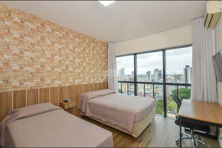 12_photo/94dce47265.6cf7d79907f6dd0c-ATLAS-c815b315-e97b-4c5f-920a-0a2e99c31a84.jpg de apartamento para alugar com 1 quarto, 75m² em Centro, Curitiba