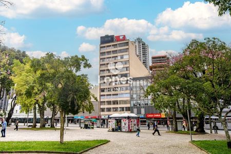 23_photo/94dce47275.54b814c5fa46fc88-ATLAS-bb519bdd-f2eb-48ce-acda-b3b4fedb7b66.jpg de apartamento à venda com 3 quartos, 112m² em Centro, Curitiba