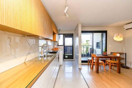 4_photo/94dce472d7.04af7fc2355c33fa-ATLAS-d6529168-7992-46a2-9b07-1a9b5b4bb4f9.jpg de apartamento à venda com 2 quartos, 67m² em Centro, Curitiba