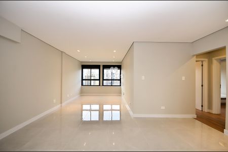 3_photo/94dce472e1.15f4a19d538e62fb-ATLAS-0c4d4d50-c962-4793-8ff4-c2e88d2b0290.jpg de apartamento à venda com 3 quartos, 127m² em Centro, Curitiba