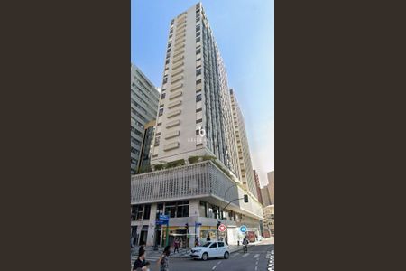 6_photo/94dce47317.f14d7a494a64fc38-ATLAS-7d0d016d-6694-4c5b-b5a8-aaa18c820344.jpg de apartamento à venda com 3 quartos, 158m² em Centro, Curitiba