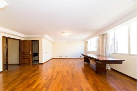 8_photo/94dce4731f.5a85c5bdfef41cf9-ATLAS-954c5e46-345f-4775-ae57-9eab76adc5ed.jpg de apartamento à venda com 3 quartos, 248m² em Centro, Curitiba