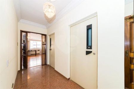 20_photo/94dce4731f.5a85c5bdfef41cf9-ATLAS-cd3461a7-6cc0-47cc-9873-bcc7cb0173e5.jpg de apartamento à venda com 3 quartos, 248m² em Centro, Curitiba