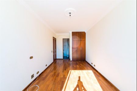 7_photo/94dce47321.23351eba74f1df34-ATLAS-56e3a9ca-700f-4e10-98b6-21e718ade4ce.jpg de apartamento à venda com 3 quartos, 248m² em Centro, Curitiba