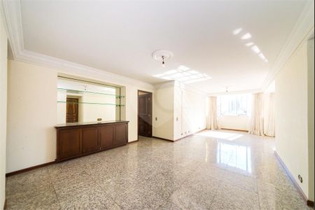 4_photo/94dce47321.23351eba74f1df34-ATLAS-90cbe79e-4a4f-499d-866f-ca73a8aa3099.jpg de apartamento à venda com 3 quartos, 248m² em Centro, Curitiba