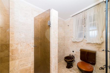 3_photo/94dce47321.23351eba74f1df34-ATLAS-e01d3114-8e42-4a6a-9cce-eb916dd2624d.jpg de apartamento à venda com 3 quartos, 248m² em Centro, Curitiba