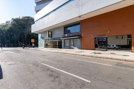 5_photo/94dce47325.f656a92e3dbb6de9-ATLAS-0e7db7dc-70e6-48eb-9843-80d5bf88920b.jpg de apartamento para alugar com 1 quarto, 48m² em Centro, Curitiba