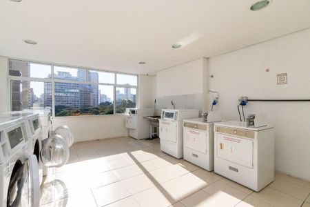 9_photo/94dce47325.f656a92e3dbb6de9-ATLAS-3078f97d-a49b-4714-b53e-7e506af487b1.jpg de apartamento para alugar com 1 quarto, 48m² em Centro, Curitiba