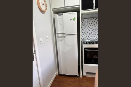 4_photo/94dce4732f.ceff8192393c33de-ATLAS-c80838b7-b7ec-4bf5-b738-3e5bd7d36ead.jpg de apartamento à venda com 1 quarto, 41m² em Centro, Curitiba