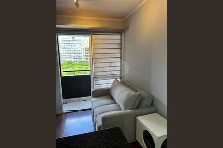 4_photo/94dce4733b.2bd6c31d73845aaa-ATLAS-220d08ba-56a9-470c-a8c3-017095fa2aee.jpg de apartamento à venda com 1 quarto, 41m² em Centro, Curitiba