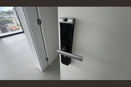 12_photo/94dce4733b.2bd6c31d73845aaa-ATLAS-4c94424d-5f1a-49b1-900b-ba8b2eddbafb.jpg de apartamento à venda com 3 quartos, 125m² em Centro, Curitiba