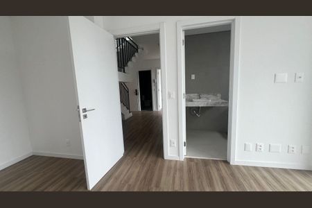 44_photo/94dce4733b.2bd6c31d73845aaa-ATLAS-ed387c92-8aa5-4844-a6f3-4900aef04e0e.jpg de apartamento à venda com 3 quartos, 125m² em Centro, Curitiba