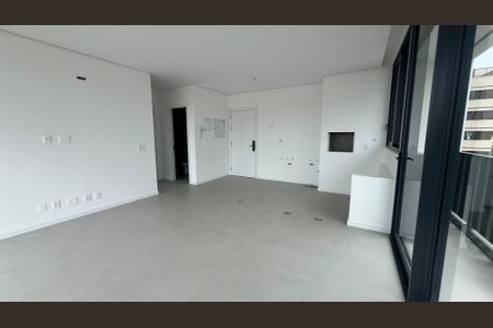 6_photo/94dce4733b.b7a28b76476596d7-ATLAS-56b0c827-eae6-4495-9380-d1f42ee25d33.jpg de apartamento à venda com 2 quartos, 107m² em Centro, Curitiba