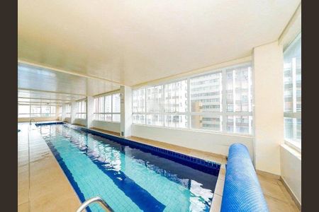 7_photo/94dce4733b.b7a28b76476596d7-ATLAS-c8a3ef98-f35e-48fd-9f4a-e0803d643561.jpg de apartamento à venda com 1 quarto, 41m² em Centro, Curitiba