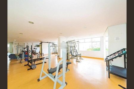 10_photo/94dce4733b.b7a28b76476596d7-ATLAS-f4b8f2e5-64c8-43da-88eb-6e0e6d5e8b4c.jpg de apartamento à venda com 1 quarto, 41m² em Centro, Curitiba