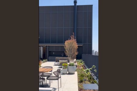 11_photo/94dce4733f.7954feb32d1ae247-ATLAS-2a2b77ad-2b81-4c8f-adce-4c51248b0e0b.jpg de apartamento à venda com 2 quartos, 110m² em Centro, Curitiba