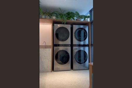 11_photo/94dce4733f.7954feb32d1ae247-ATLAS-42fdf87e-459e-4b21-bf76-50b67005fb8a.jpg de apartamento à venda com 2 quartos, 110m² em Centro, Curitiba