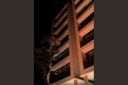 2_photo/94dce4733f.fe96b63aec789ef1-ATLAS-d5a07e65-bc57-4292-bc13-b82e7cf5b980.jpg de apartamento à venda com 2 quartos, 78m² em Centro, Curitiba