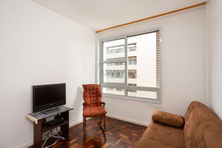 5_photo/94dce4736f.58850dde7386ef78-ATLAS-49b2c053-edc5-4e8a-97c4-8cb4779e1044.jpg de apartamento à venda com 3 quartos, 140m² em Centro, Curitiba