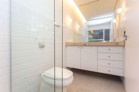 10_photo/94dce4736f.a566ac848cd58cd3-ATLAS-44cd13d8-0984-47f6-a52e-2ce7a1a2eb8c.jpg de apartamento à venda com 3 quartos, 150m² em Centro, Curitiba