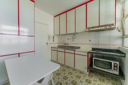 6_photo/94dce4736f.e6b37ce29bf1dd53-ATLAS-b4b23926-be7f-48fe-a5f3-e3b34269cae7.jpg de apartamento à venda com 3 quartos, 140m² em Centro, Curitiba