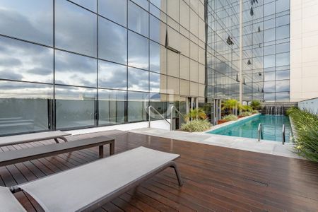 2_photo/94dce4737b.8b238b2f56f58e8d-ATLAS-36677cc1-39e4-4991-8daf-46e9bf81f49b.jpg de apartamento à venda com 1 quarto, 56m² em Centro, Curitiba