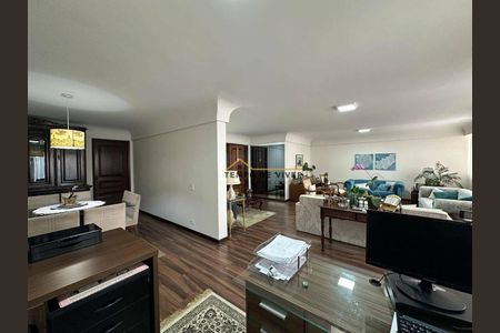 3_photo/94dce4737f.ed96473d434e81b7-ATLAS-919b7eb9-150d-465c-9e7b-e5cd9275c062.jpg de apartamento à venda com 4 quartos, 277m² em Centro, Curitiba