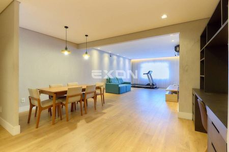 3_photo/94dce47383.c06c3c5dbfc3661b-ATLAS-46fb3ada-d5a6-45a3-b68c-9a07b0181ebd.jpg de apartamento à venda com 3 quartos, 157m² em Centro, Curitiba