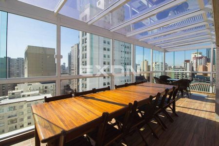 7_photo/94dce47383.c06c3c5dbfc3661b-ATLAS-761b8e73-8441-4939-b1dd-dfcbf319b60e.jpg de apartamento à venda com 2 quartos, 114m² em Centro, Curitiba