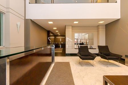 22_photo/94dce473a5.4fee3f0d4042467f-ATLAS-e322fde9-8bb6-4e2b-b750-ef173c0e437d.jpg de apartamento à venda com 1 quarto, 56m² em Centro, Curitiba