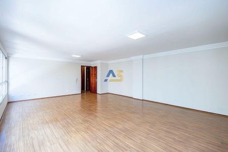 2_photo/94dce473a9.1aa5b8f538f3adaf-ATLAS-32ecf2b9-9618-43d4-a871-4b6e97922058.jpg de apartamento à venda com 3 quartos, 143m² em Centro, Curitiba