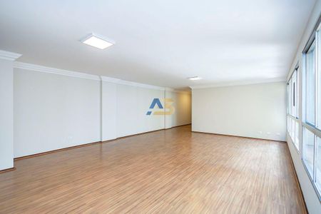 3_photo/94dce473a9.1aa5b8f538f3adaf-ATLAS-39d2ba30-b1b2-4a76-b74d-f499ea9f892f.jpg de apartamento à venda com 3 quartos, 143m² em Centro, Curitiba