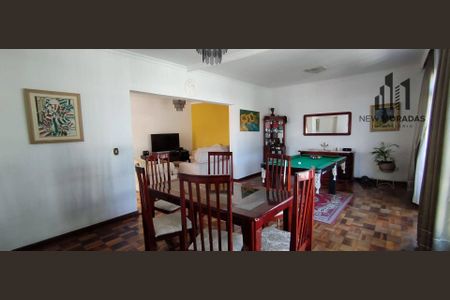 2_photo/94dce473c5.2f15d505e37c7ac5-ATLAS-0470ac18-e153-4881-8a56-e9c1878322d3.jpg de apartamento à venda com 4 quartos, 200m² em Centro, Curitiba