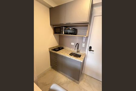 5_photo/94dce473cf.9b0646a0f80c27e2-ATLAS-4f4a9321-ea81-43d4-a2c0-a86b29356d44.jpg de kitnet/studio para alugar com 1 quarto, 25m² em Centro, Curitiba