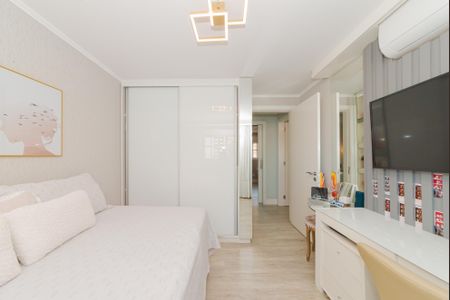 9_photo/94dce473d1.74a96c0b2c4b8c29-ATLAS-294094ec-ac3b-4bb5-bfdf-13d09b3ae7ef.jpg de apartamento à venda com 3 quartos, 145m² em Centro, Curitiba